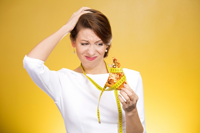 Should I eat this? Woman tries to stay away from pizza